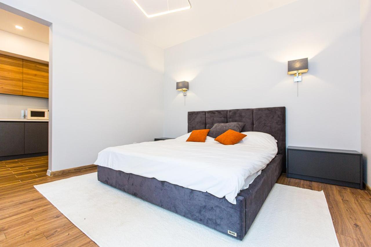 3 Vodna Apartment Lviv Exterior photo