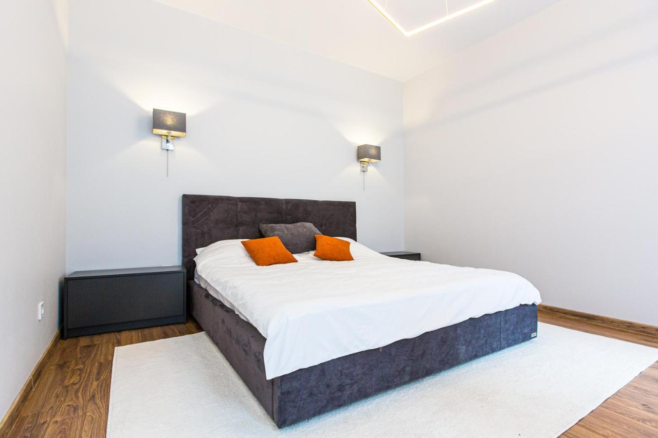 3 Vodna Apartment Lviv Exterior photo