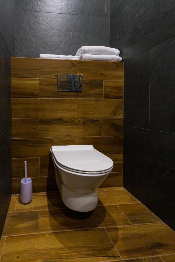 3 Vodna Apartment Lviv Exterior photo